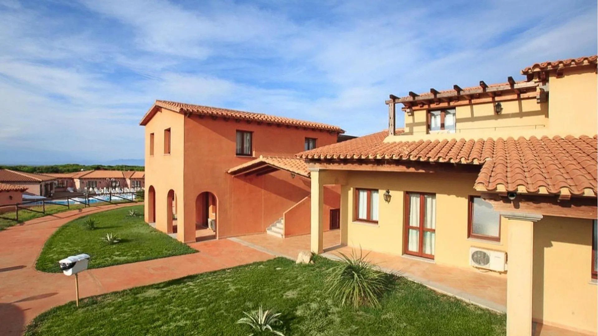 Vignola Baia Dei Mirti M3 Villa Vignola Mare
